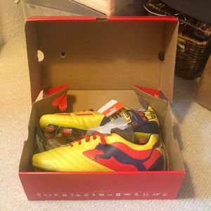 Puma soccer cleats